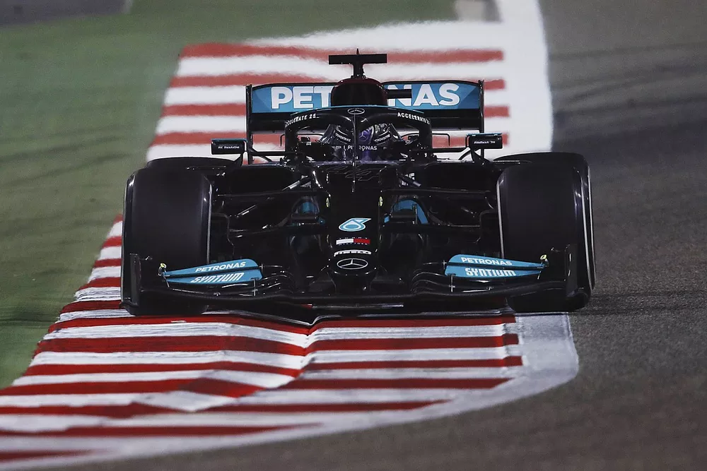 Lewis Hamilton, Mercedes W12 