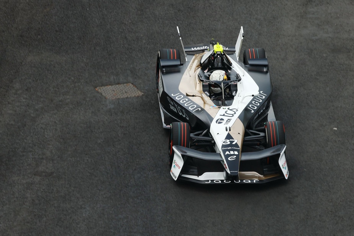 Nick Cassidy prolonge la série de Jaguar à l'E-Prix de Londres I