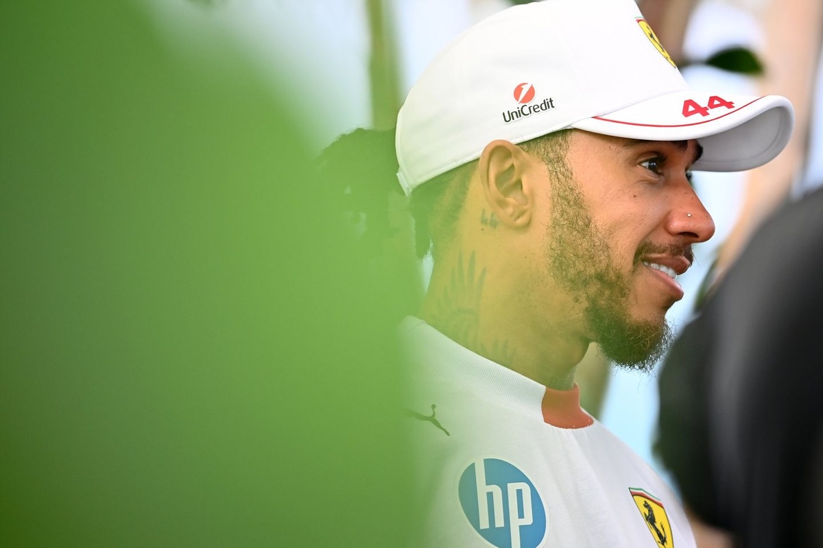 F1 | Hamilton: "Credo che sia importante chiedere pazienza ai tifosi"