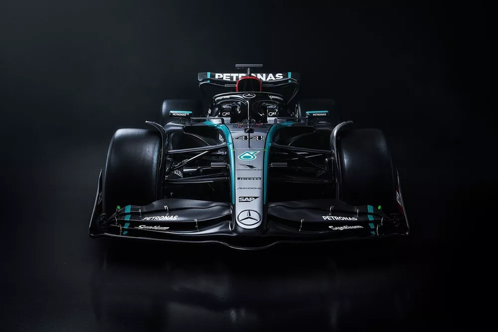 Lewis Hamilton, Mercedes W15