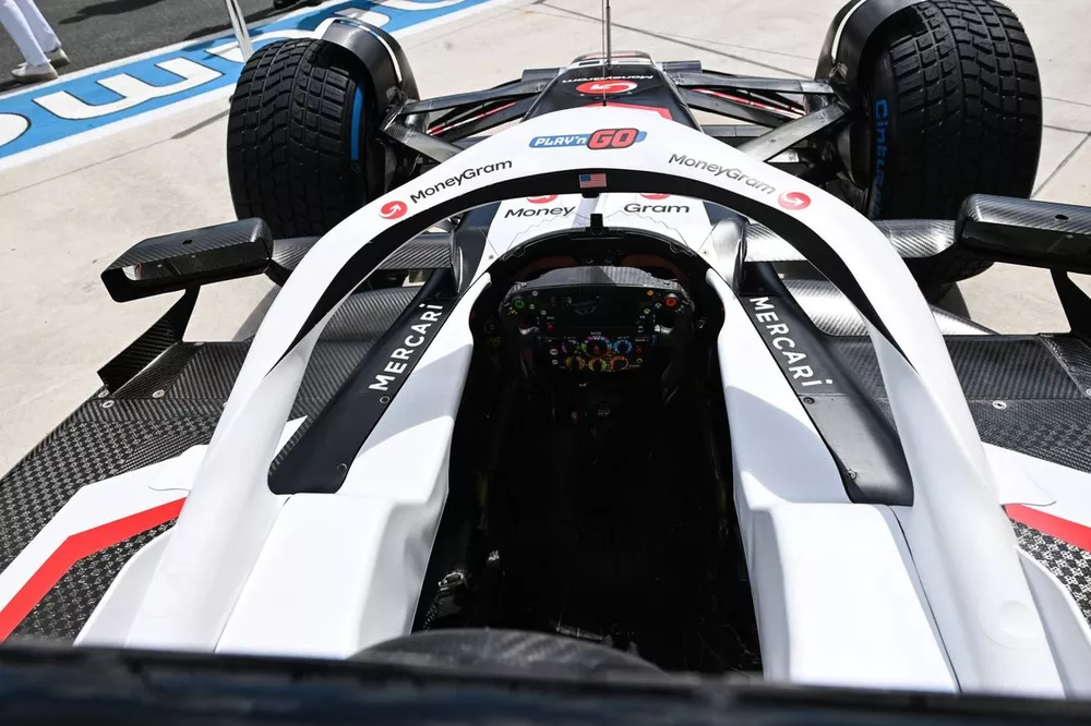 Le Halo de la Haas VF-24