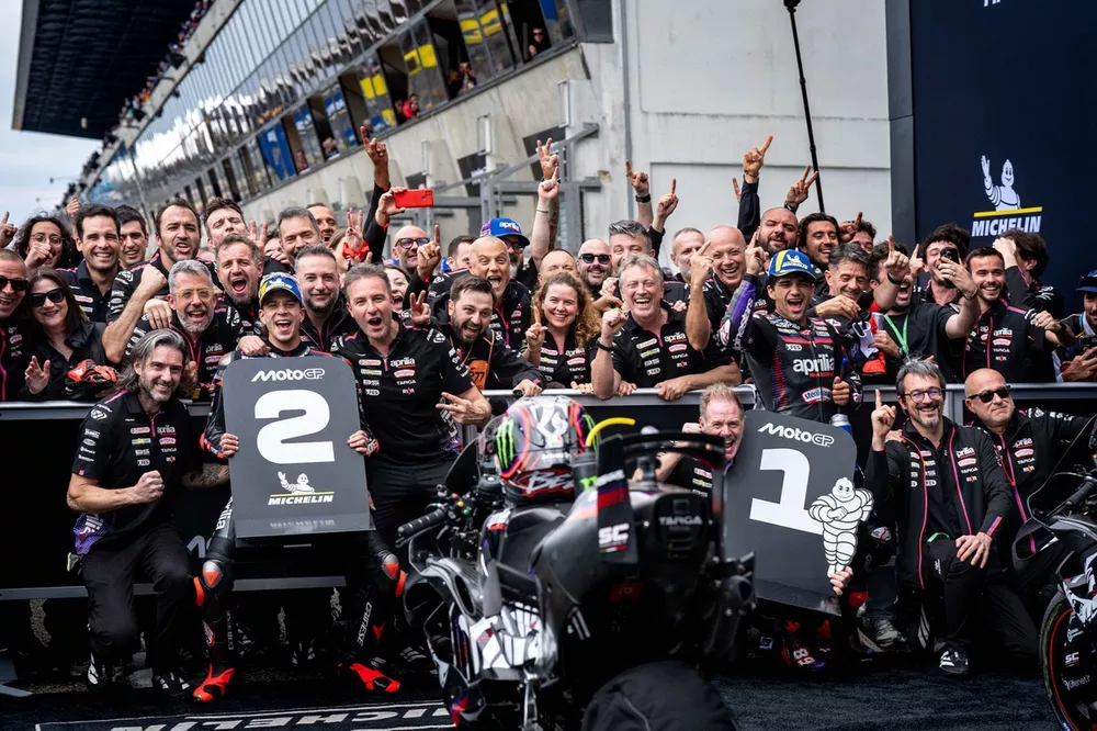 Marco Bezzecchi, Aprilia Racing Team, Jorge Martin, Aprilia Racing Team