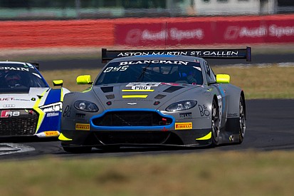 Vaxiviere, Dennis e Thiim portano l'Aston Martin in pole a Silverstone