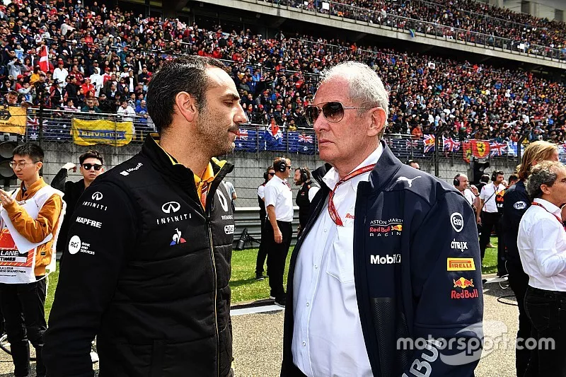 Cyril Abiteboul, directeur g&eacute;n&eacute;ral Renault Sport F1 et Dr Helmut Marko, consultant Red Bull Motorsport, sur la grille
