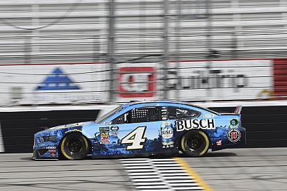 Harvick wins Stage 2 at Atlanta after battle with Larson