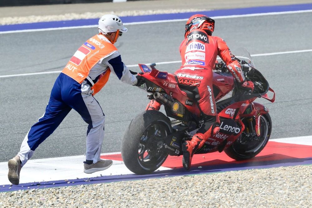 La chute de Marc Marquez, Ducati Team