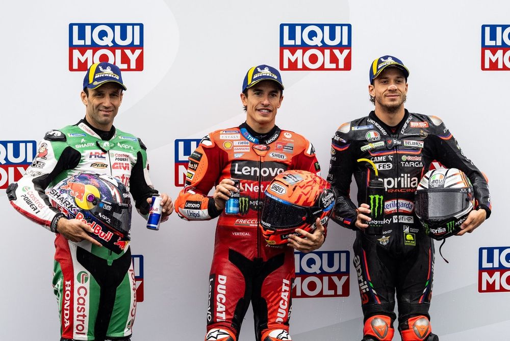 El poleman Marc Márquez, Ducati Team, Johann Zarco, Team LCR Honda, Marco Bezzecchi, Aprilia Racing