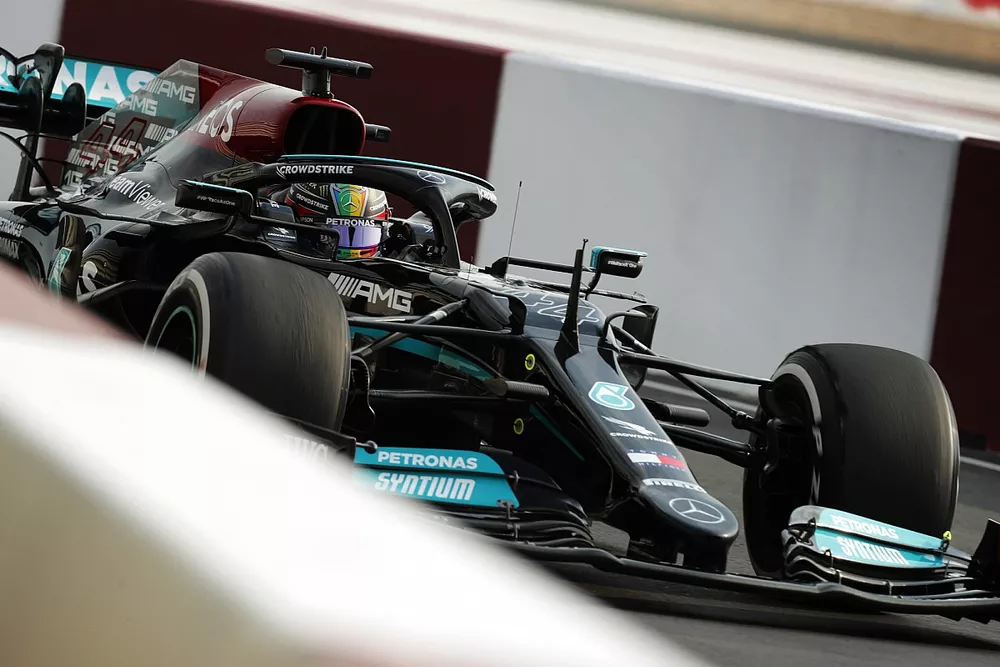 Lewis Hamilton, Mercedes W12