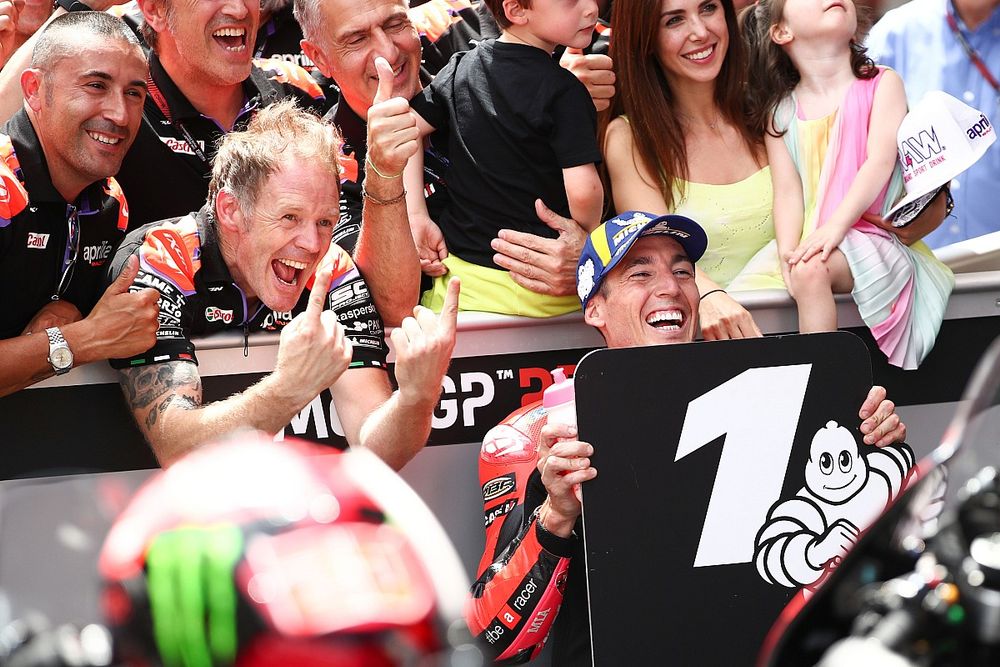 Ganador de la pole Aleix Espargaró, Aprilia Racing Team