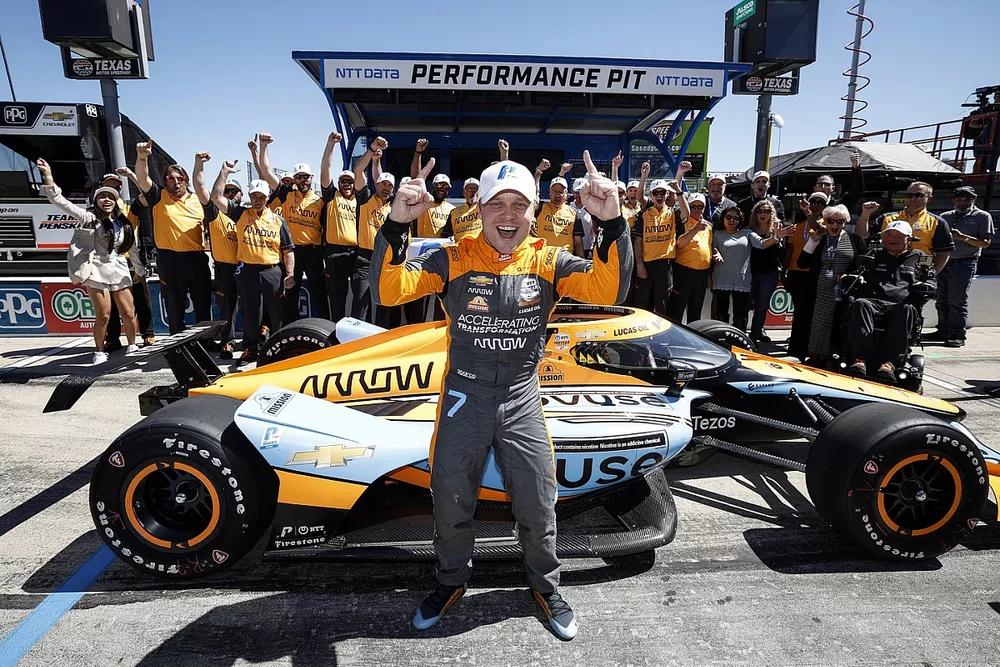 Pole sitter Felix Rosenqvist, Arrow McLaren SP Chevrolet 