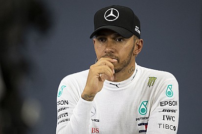 Hamilton nem számított rá, hogy így elillan a Ferrari teljesítménye