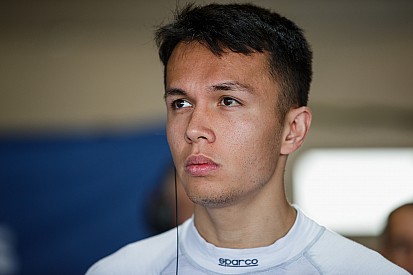 Albon now free to join Toro Rosso for 2019