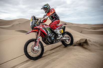 Drie uur tijdstraf maakt einde aan Dakar-ambities Benavides