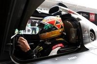 Conway wraca do kokpitu