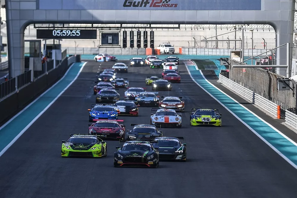 Record-setting 33 cars set to line-up on grid in Abu Dhabi