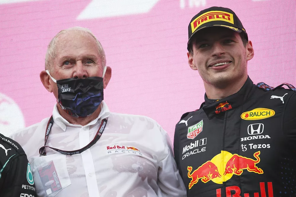 Helmut Marko, Consultant, Red Bull Racing, and Max Verstappen, Red Bull Racing, 1st position, on the podium