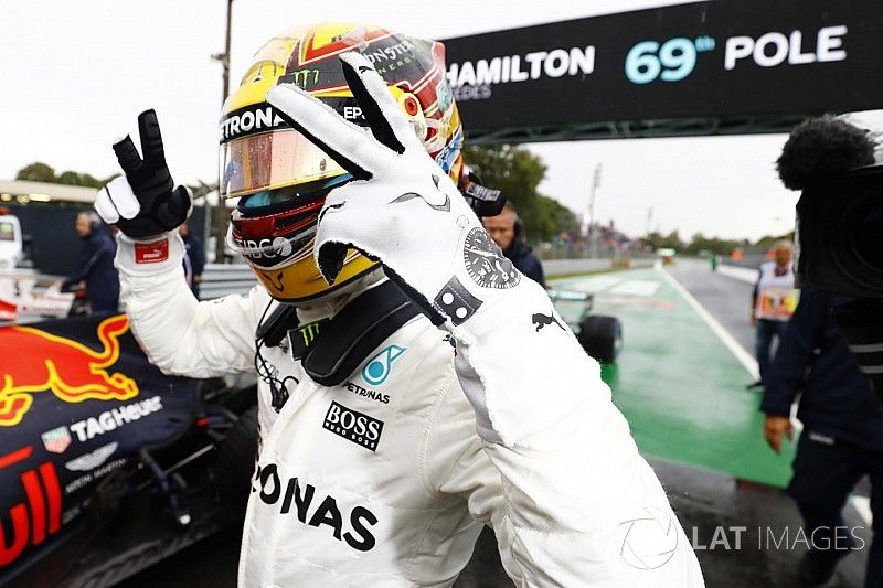 Ganador de la pole Lewis Hamilton, Mercedes AMG F1