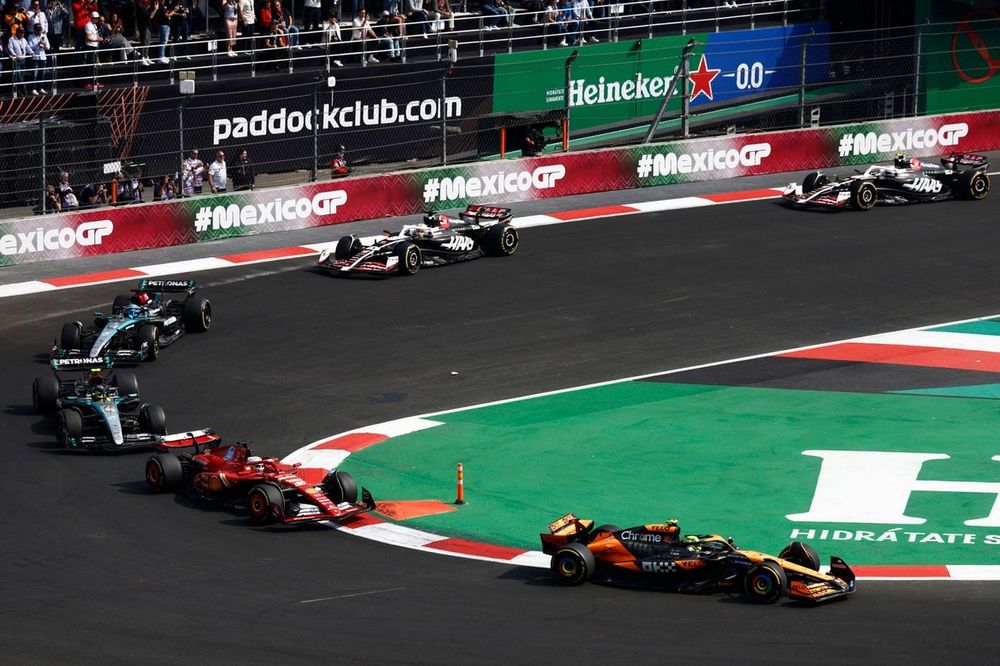 Lando Norris, McLaren MCL38, Charles Leclerc, Ferrari SF-24, Lewis Hamilton, Mercedes F1 W15, George Russell, Mercedes F1 W15