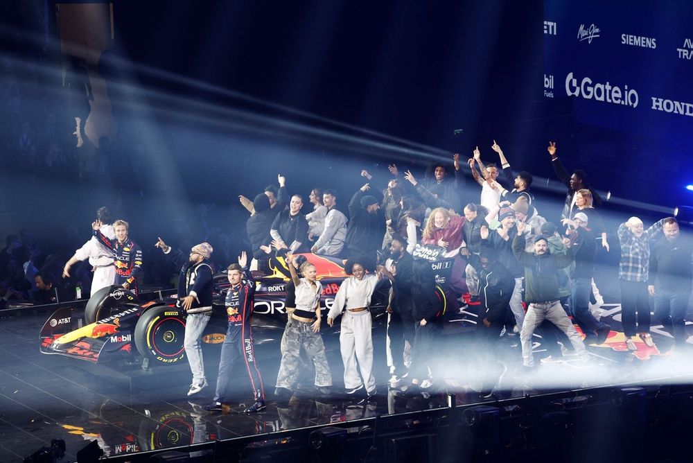 Liam Lawson, Red Bull Racing, Max Verstappen, Red Bull Racing