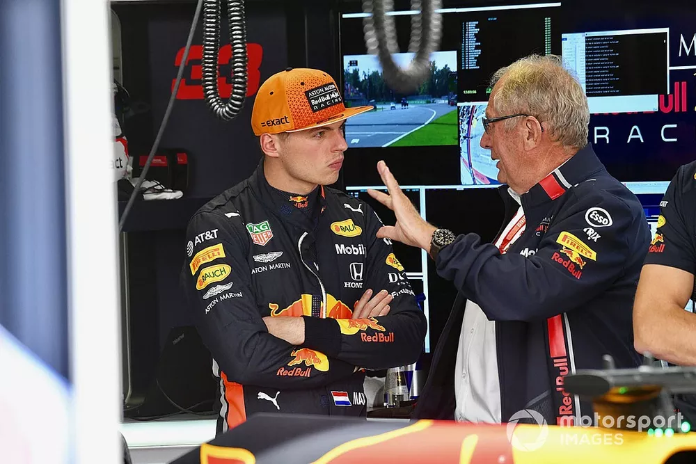 Max Verstappen, Red Bull Racing, and Helmut Marko, Consultant, Red Bull Racing