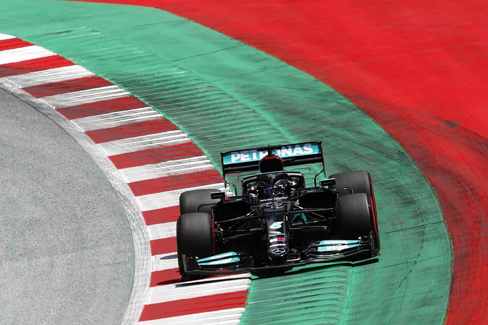 Lewis Hamilton, Mercedes W12