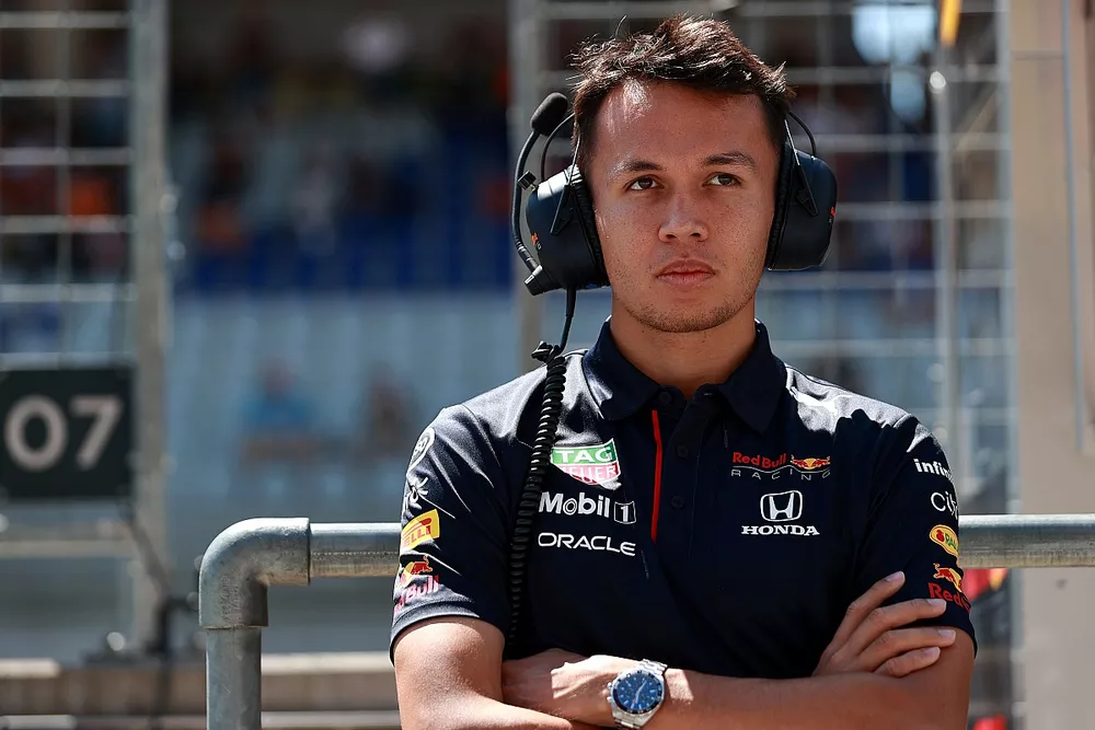 Alexander Albon, Red Bull