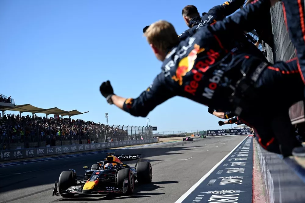 F1 US GP: Max Verstappen takes dominant victory from Lando Norris ...