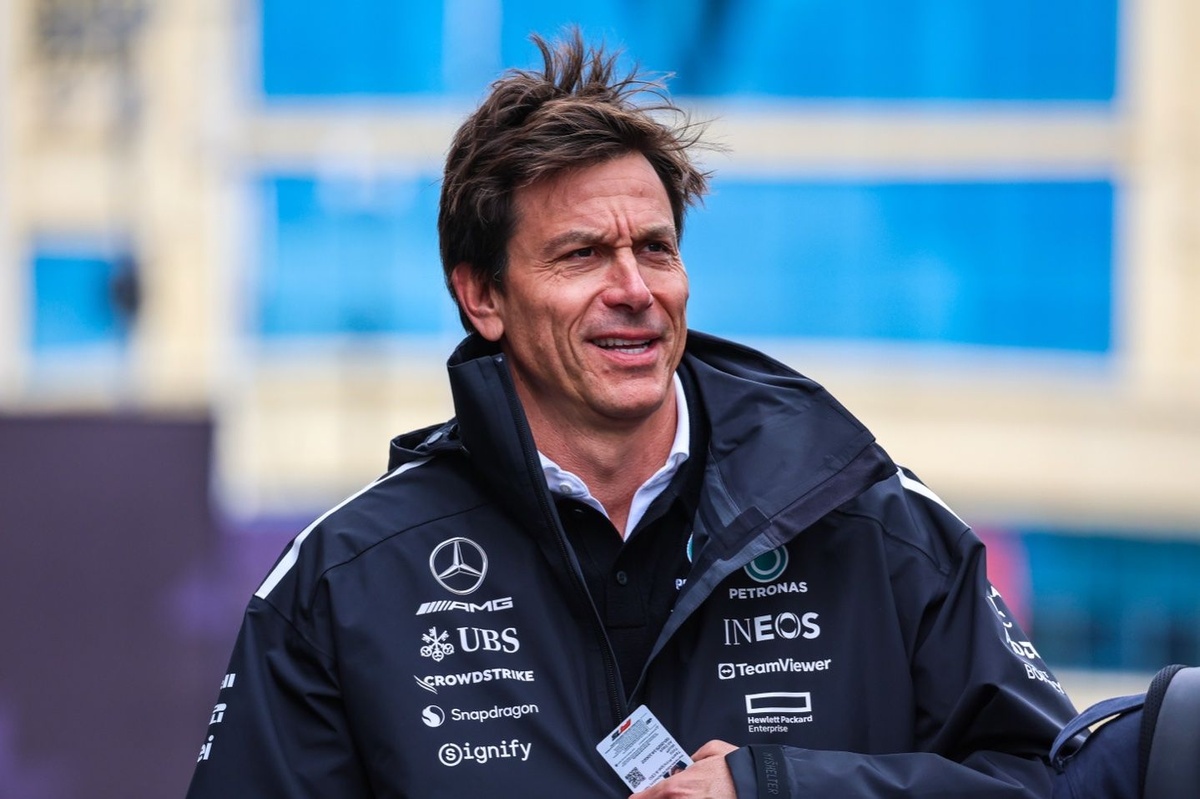 Wolff sells portion of Mercedes F1 holdings to CrowdStrike CEO