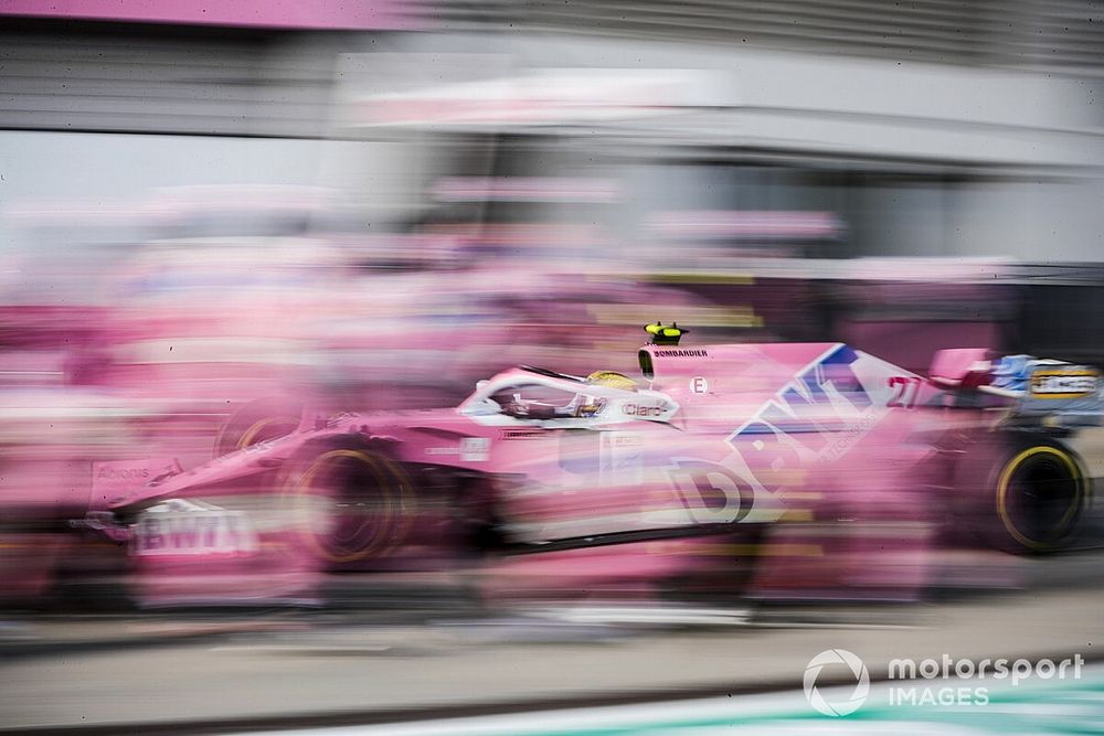 Nico Hulkenberg, Racing Point RP20, in the pits