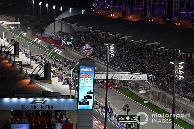 Mecánicos antes de la salida