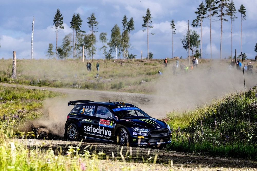 Oliver Solberg, Elliott Edmondson, Skoda Fabia RS Rally2