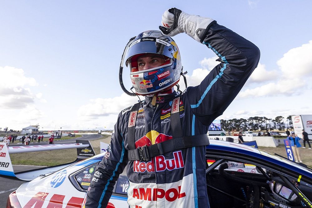 Race winner Shane van Gisbergen, Triple Eight Race Engineering