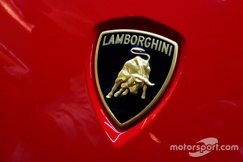 Lamborghini: Teknologi mobil listrik belum sesuai kriteria
