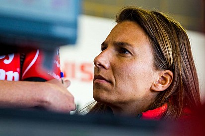 Triple Eight could scale back as de Silvestro talks stall