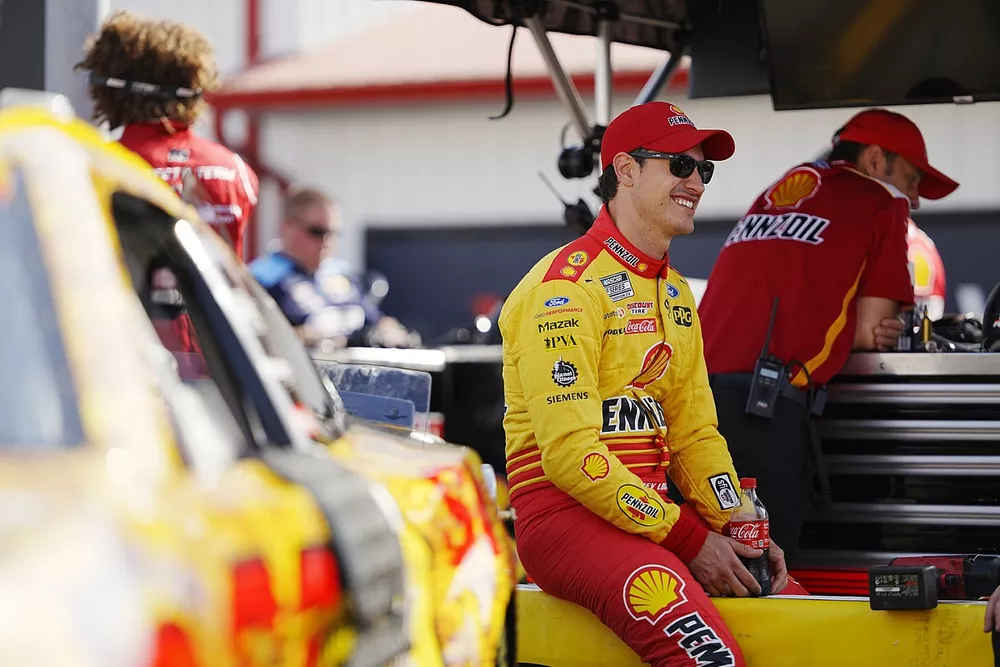 Joey Logano, Team Penske, Shell Pennzoil Ford Mustang