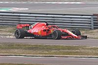 Sainz y Leclerc completan su primer d&iacute;a de 2022 al volante del Ferrari