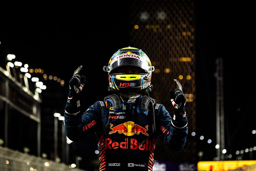 Race winner Ayumu Iwasa, Dams