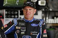 Clint Bowyer rebounds from “confusion” on pit road at Chicagoland