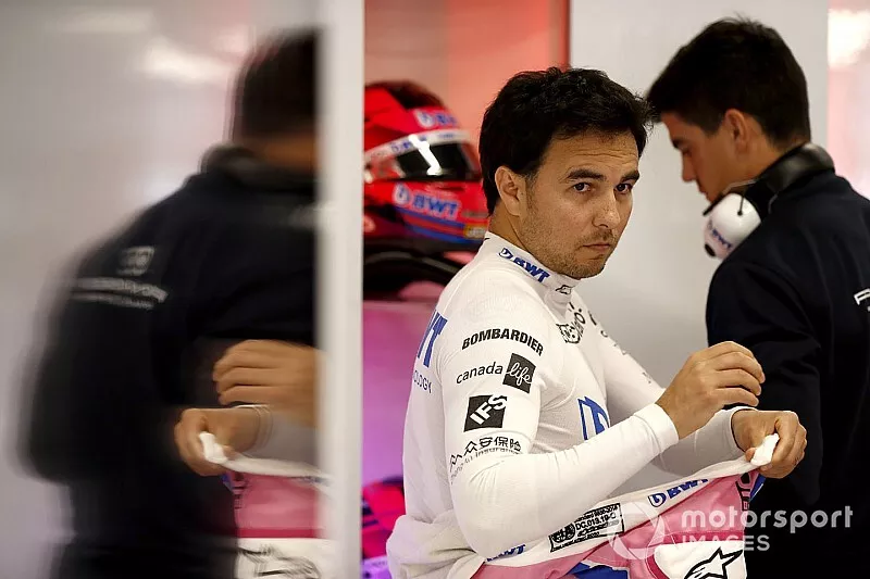 Sergio P&eacute;rez, Racing Point en el garaje antes de probar