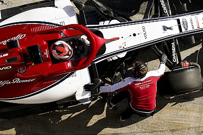 Räikkönen csak dicsérni tudja az Alfa Romeót