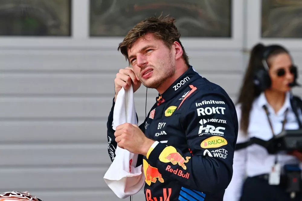 El hombre de la pole Max Verstappen, Red Bull Racing, en el Parc Ferme tras la clasificaci&oacute;n