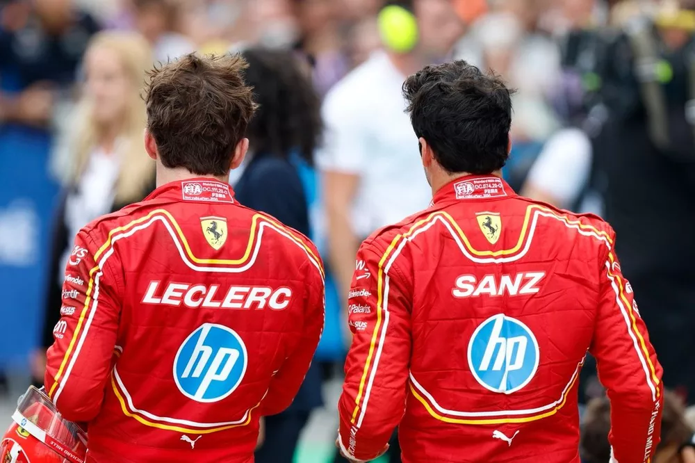 Charles Leclerc, Scuderia Ferrari, Carlos Sainz, Scuderia Ferrari