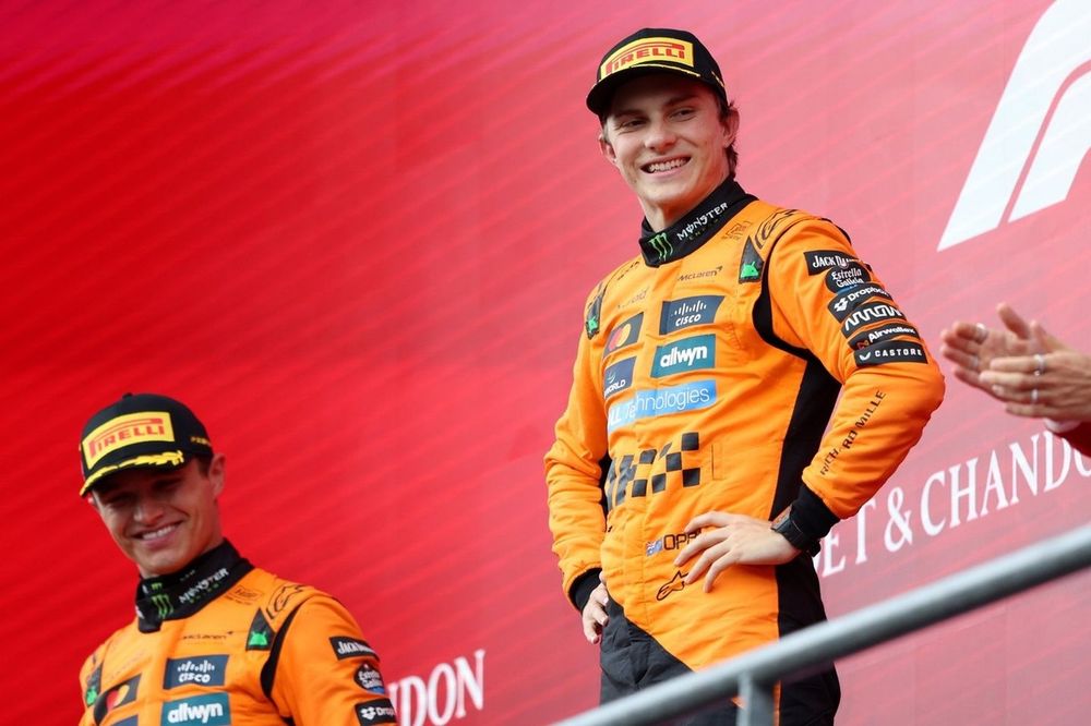 Lando Norris, McLaren, Oscar Piastri, McLaren