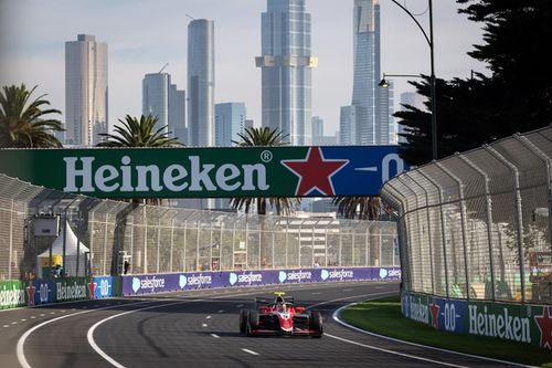 F3 Australia: Camara gana una carrera acortada sobre mojado en Melbourne