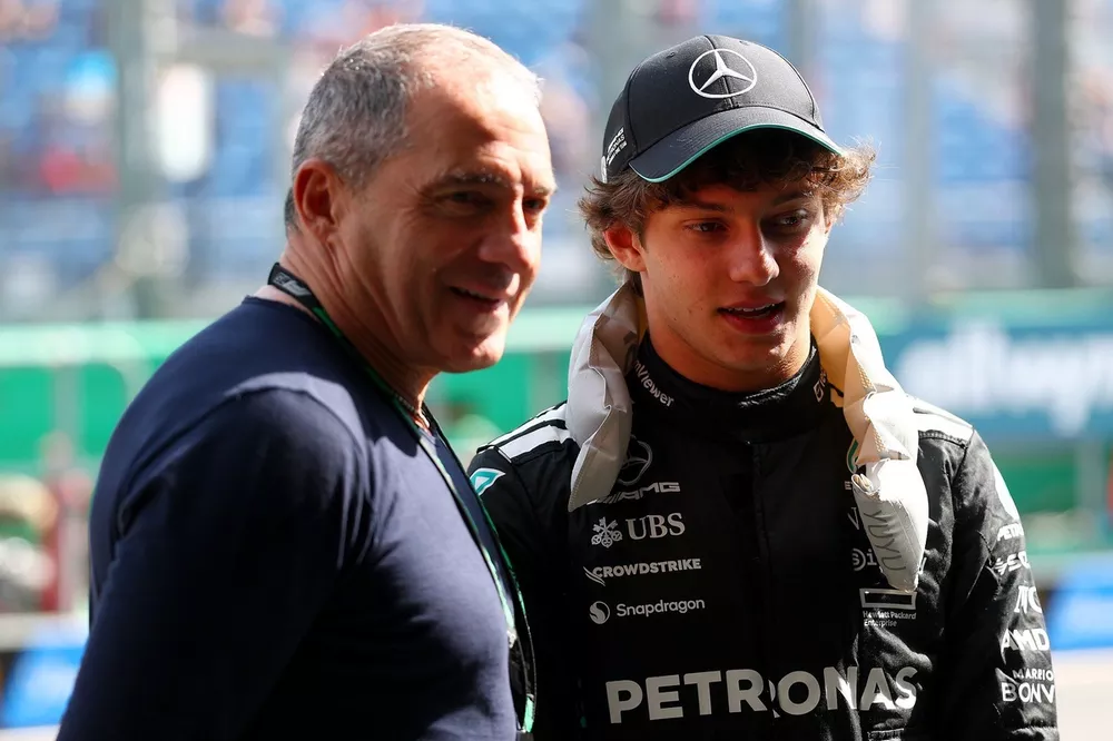 Mercedes reveals damage on Antonelli's car, which cost him qualifying run