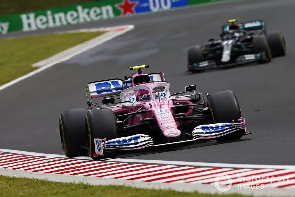 Lance Stroll, Racing Point RP20, leads Valtteri Bottas, Mercedes F1 W11