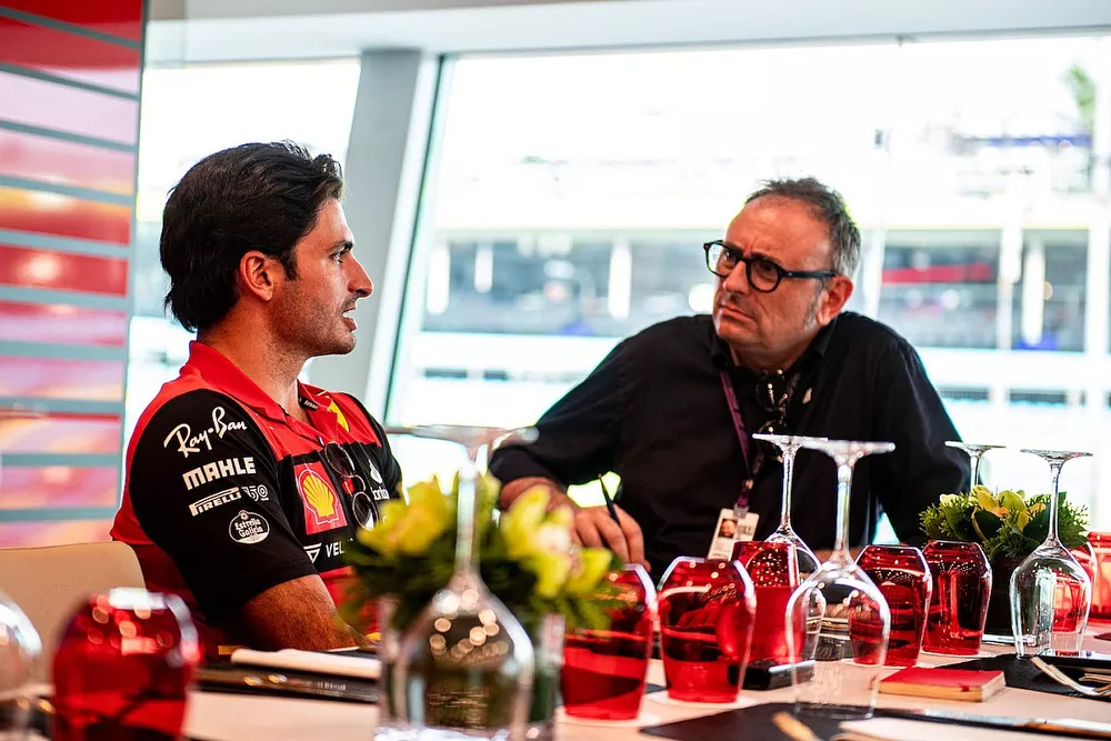 Carlos Sainz, Ferrari e Roberto Chinchero, Motorsport.com Italia