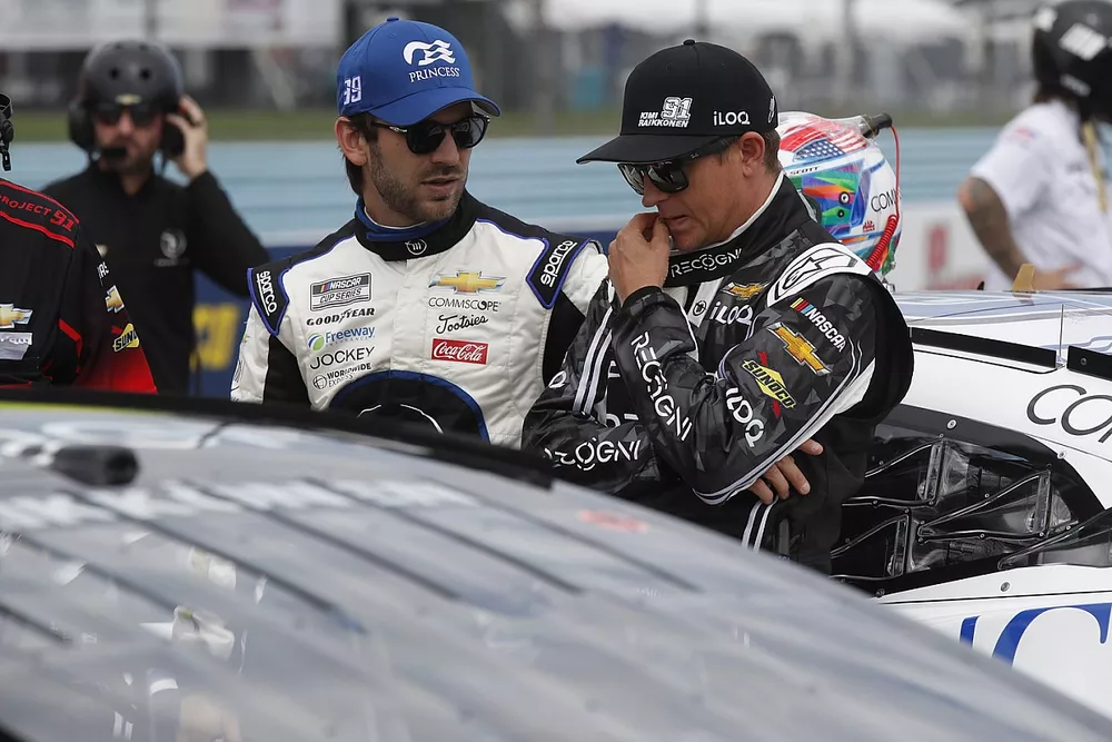 Daniel Suarez, TrackHouse Racing, Princess Cruises Chevrolet Camaro, Kimi Raikkonen, TrackHouse Racing, Recogni Chevrolet Camaro