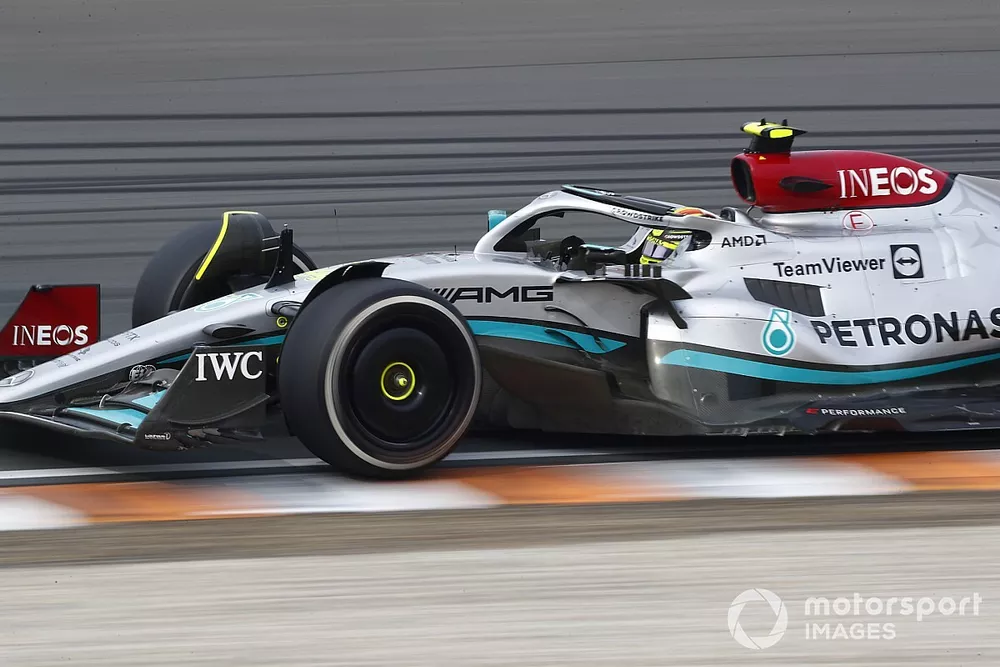 Lewis Hamilton, Mercedes W13