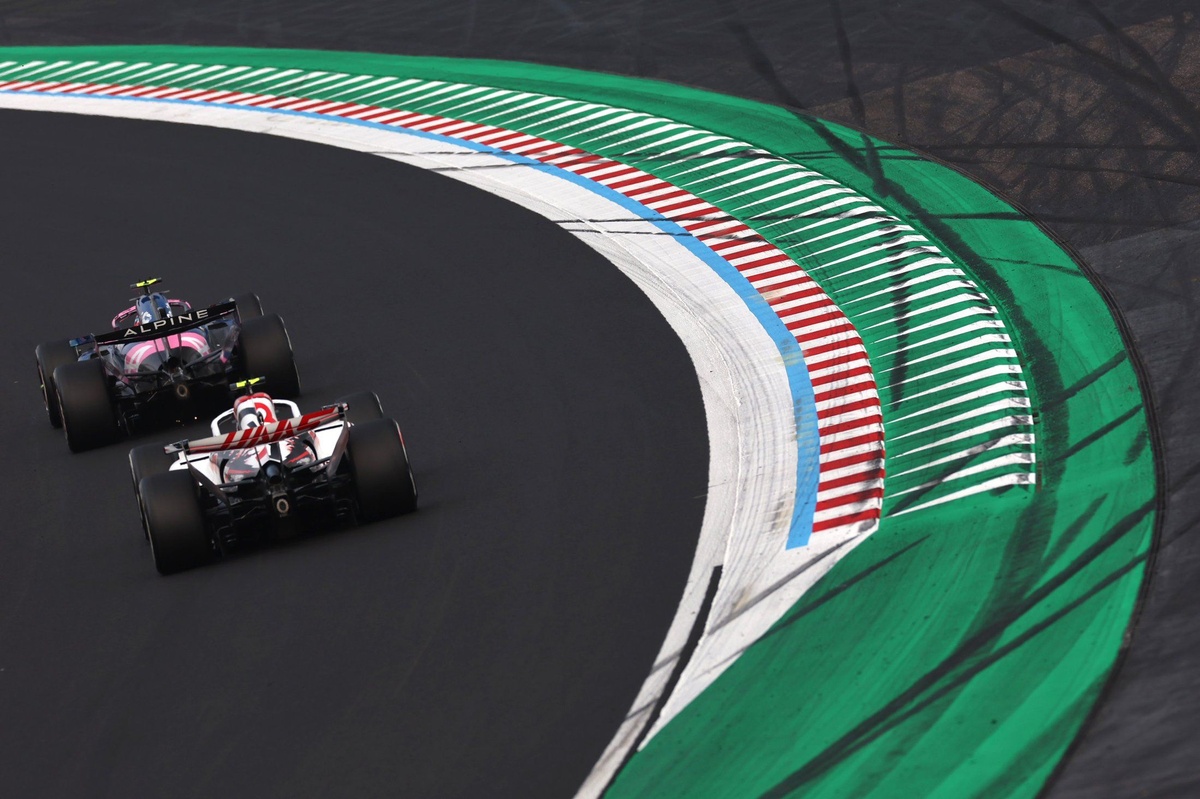 Colapinto se défend après le crash de Bearman : "Le problème, ce sont les 50 km/h d'écart"